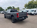 2024 F-250 Super Duty Thumbnail 3