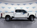 2025 F-250 Super Duty Thumbnail 3