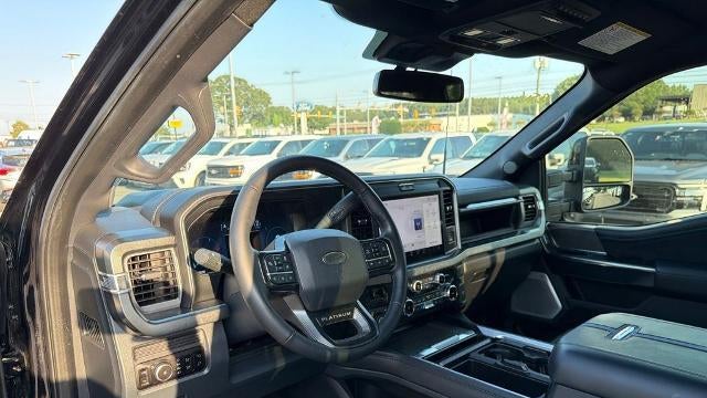 2025 Ford F-250 Super Duty XLT