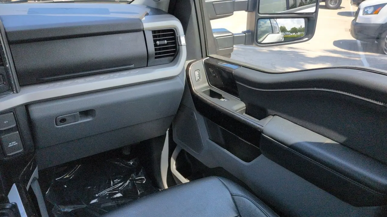 2025 Ford F-250 Super Duty XL