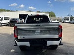 2024 F-250 Super Duty Thumbnail 6