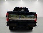 2025 F-250 Super Duty Thumbnail 4
