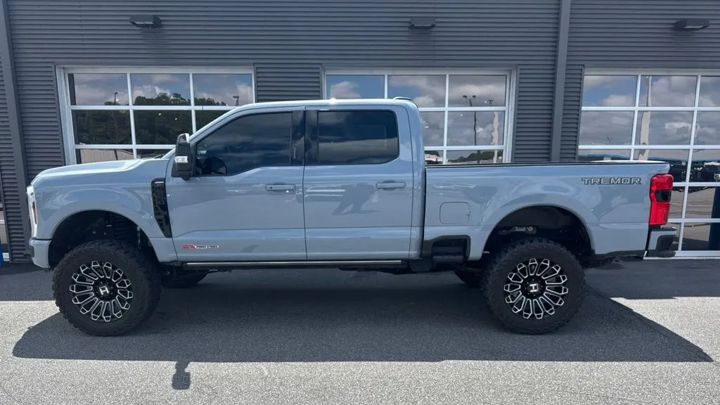 2024 Ford F-250 Super Duty Platinum