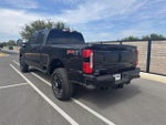 2025 F-250 Super Duty Thumbnail 3