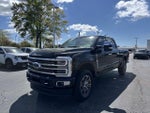 2024 F-250 Super Duty Thumbnail 3