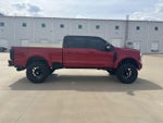 2024 F-250 Super Duty Thumbnail 4