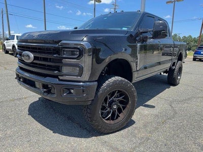 2025 Ford F-250 Super Duty 4X4 Lariat 4DR Crew Cab 8 FT. LB Pickup