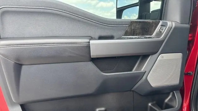 2025 Ford F-250 Super Duty XLT