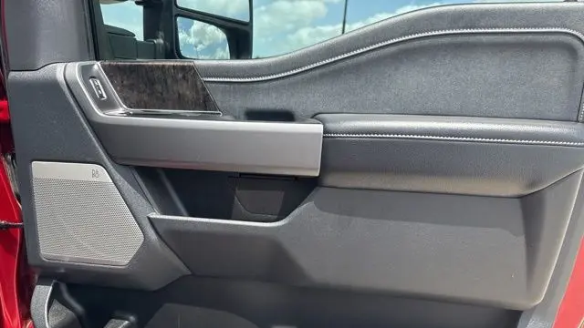 2025 Ford F-250 Super Duty XLT