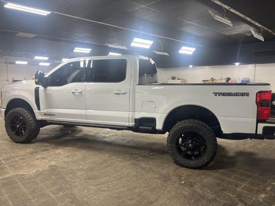 2024 Ford F-250 Super Duty 4X4 Lariat 4DR Crew Cab 8 FT. LB Pickup