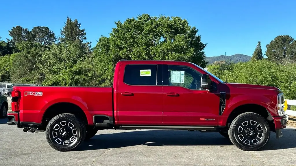 2025 Ford F-250 Super Duty XLT