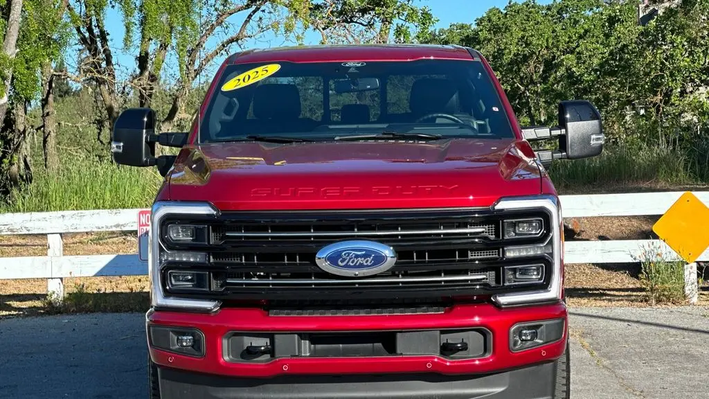 2025 Ford F-250 Super Duty XLT