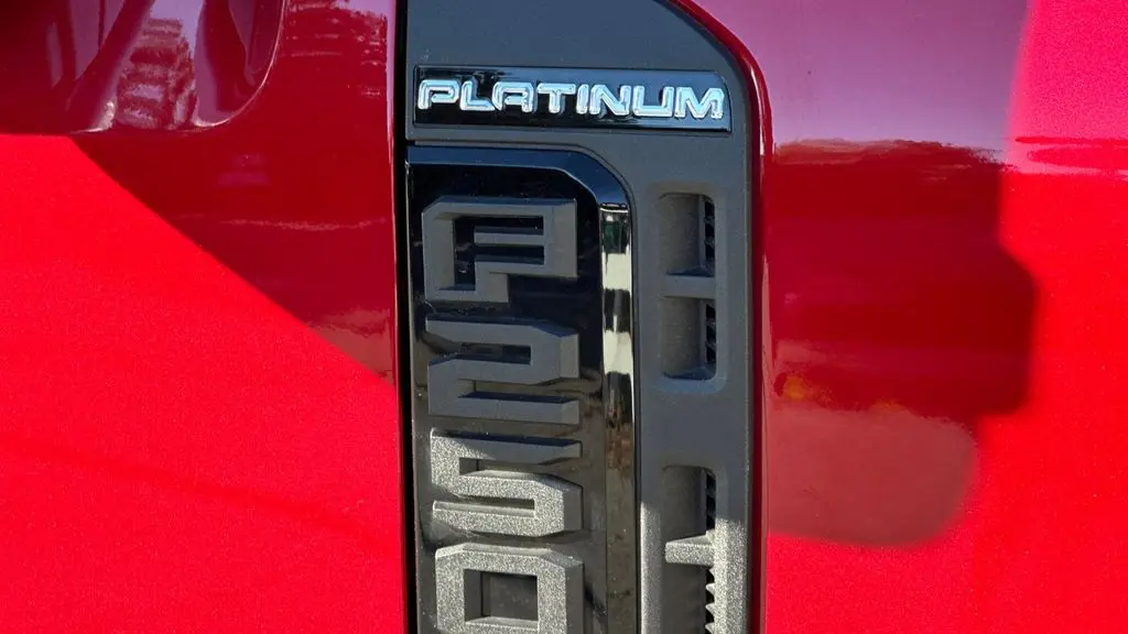 2025 Ford F-250 Super Duty XLT