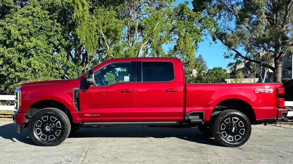 2025 Ford F-250 Super Duty XLT