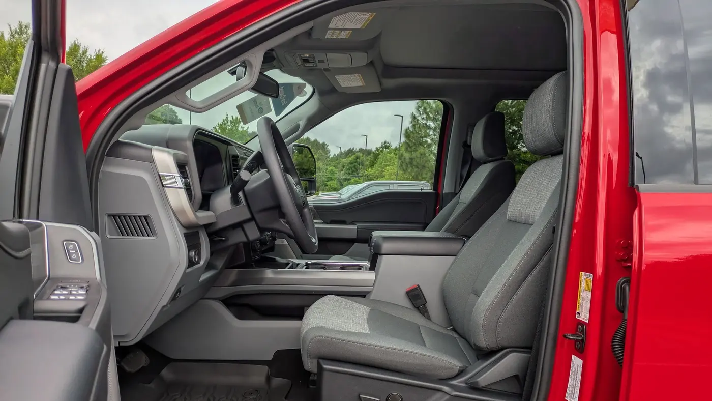 2025 Ford F-250 Super Duty XLT