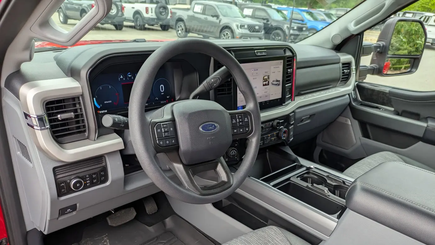 2025 Ford F-250 Super Duty XLT