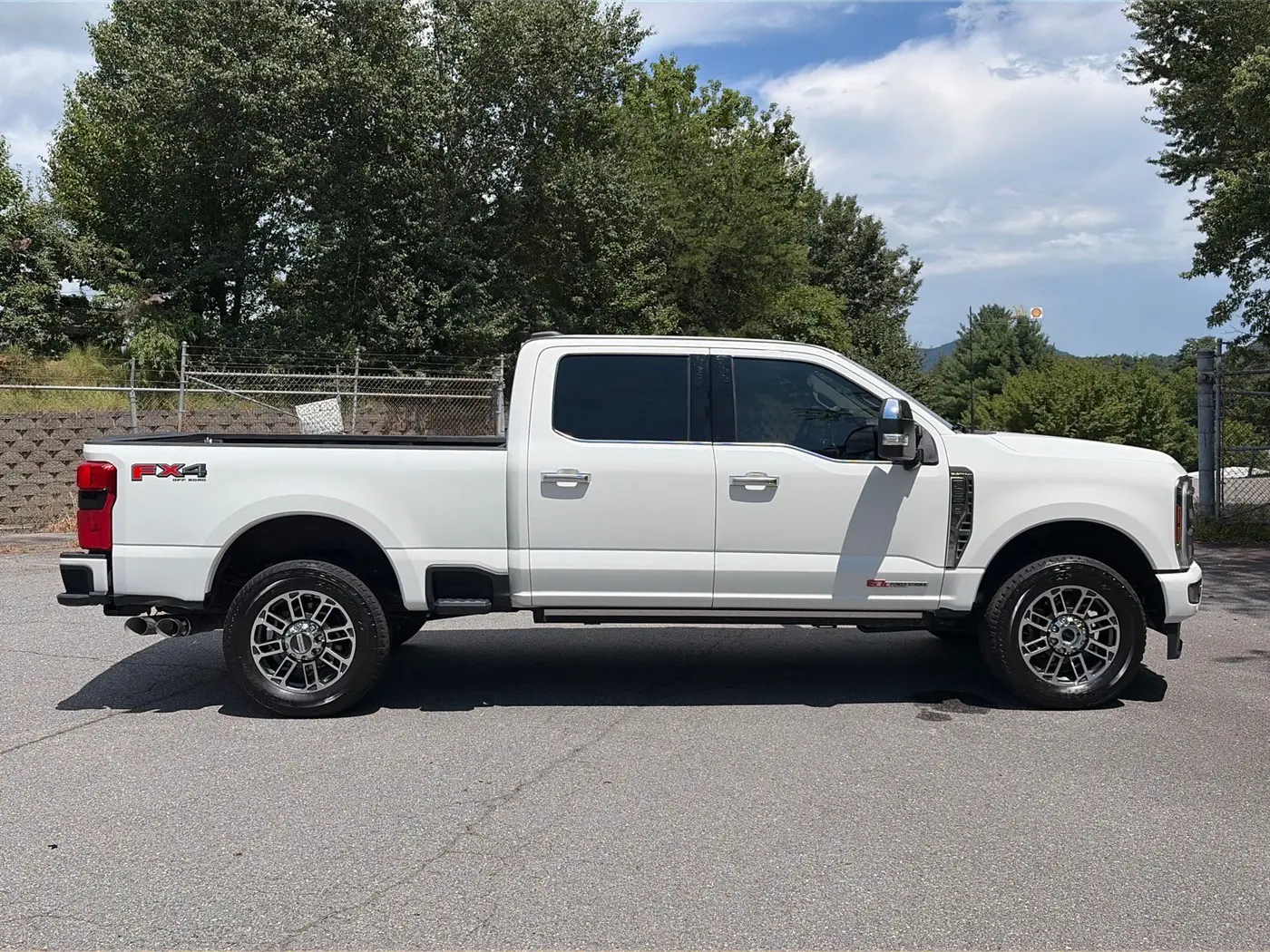 2026 Ford F-250 - $92,972