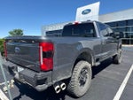 2023 F-250 Super Duty Thumbnail 3