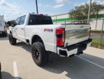 2024 F-250 Super Duty Thumbnail 3