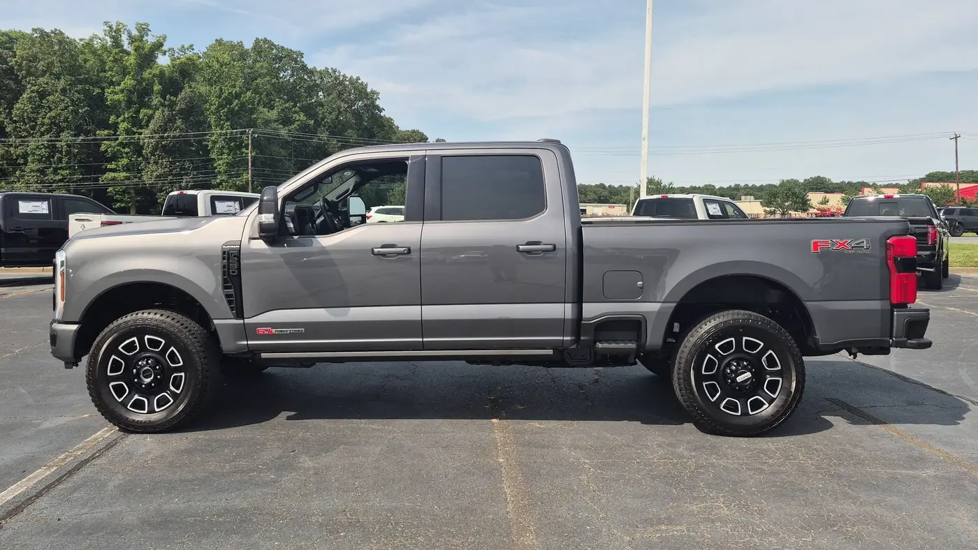 2026 Ford F-250 Super Duty XLT