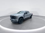 2024 F-250 Super Duty Thumbnail 3