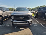 2024 F-250 Super Duty Thumbnail 3