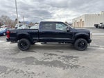 2023 F-250 Super Duty Thumbnail 4