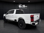 2023 F-250 Super Duty Thumbnail 3
