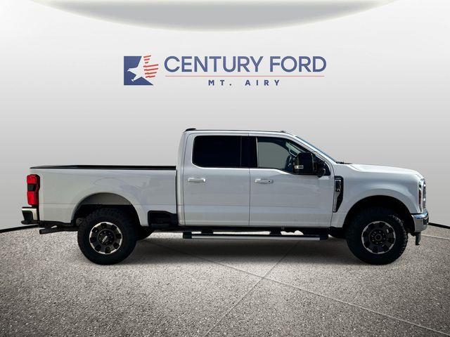 2024 Ford F-250 Super Duty Lariat — photo 1 of 24
