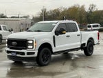 2023 F-250 Super Duty Thumbnail 2