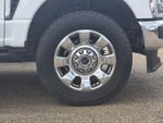 2023 F-250 Super Duty Thumbnail 3
