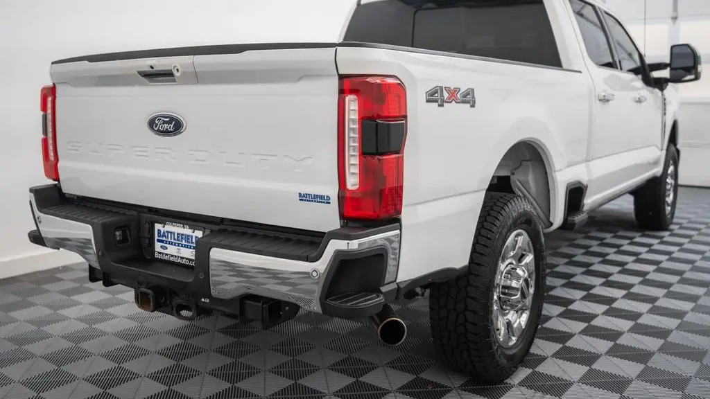 2024 Ford F-250 Super Duty Platinum