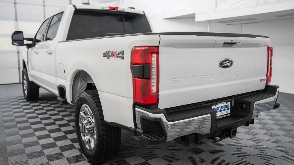 2024 Ford F-250 Super Duty Platinum