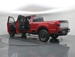2024 F-250 Super Duty Thumbnail 38