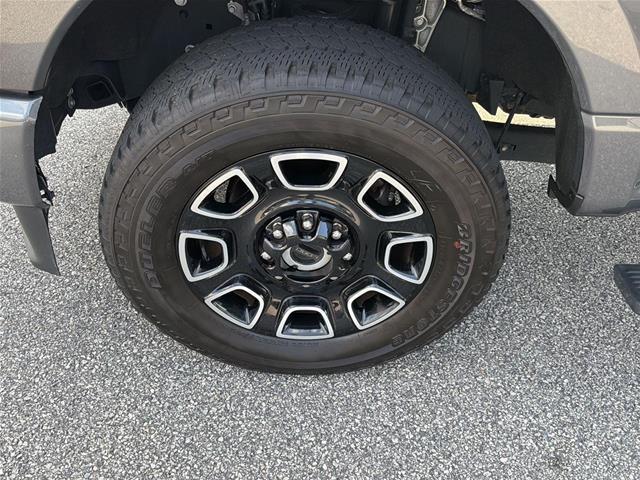 2025 Ford F-250 - $69,700