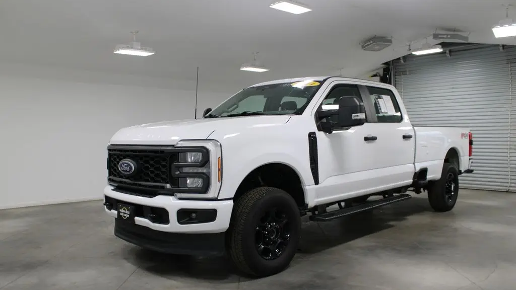 2024 Ford F-250 Super Duty XLT