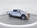 2023 F-250 Super Duty Thumbnail 2