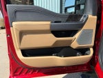2024 F-250 Super Duty Thumbnail 11