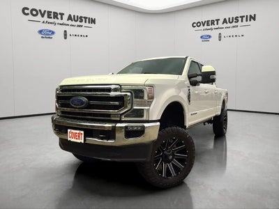 2022 Ford F-250 Super Duty 4X4 Lariat 4DR Crew Cab 8 FT. LB Pickup