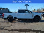 2024 F-250 Super Duty Thumbnail 3