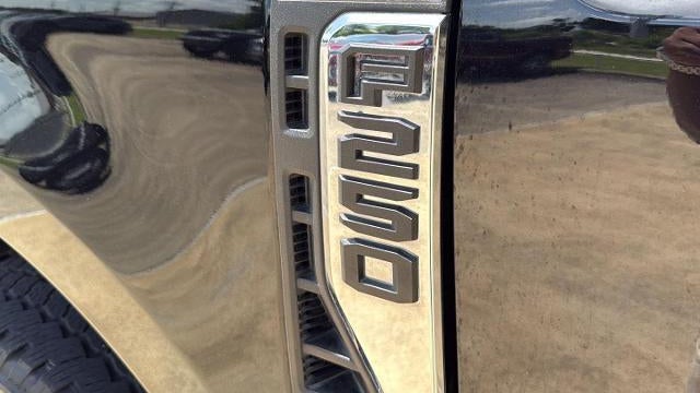 2025 Ford F-250 Super Duty Platinum