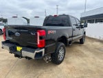 2023 F-250 Super Duty Thumbnail 3