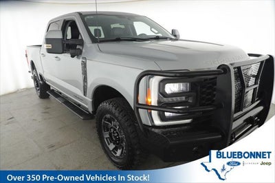2023 Ford F-250 Super Duty 4X4 Lariat 4DR Crew Cab 8 FT. LB Pickup