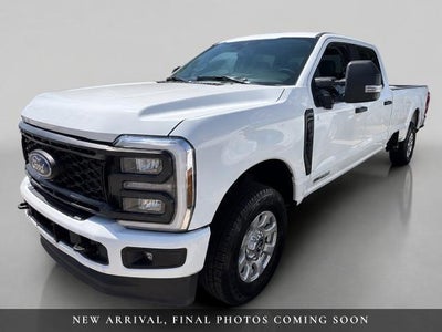 2024 Ford F-250 Super Duty 4X4 XL 4DR Crew Cab 6.8 FT. SB Pickup