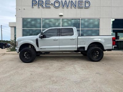 2025 Ford F-250 Super Duty 4X4 Platinum 4DR Crew Cab 8 FT. LB Pickup