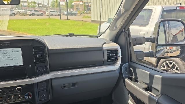 2025 Ford F-250 Super Duty Platinum