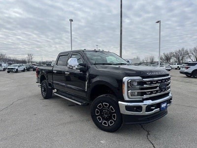 2023 Ford F-250 Super Duty 4X4 Lariat 4DR Crew Cab 6.8 FT. SB Pickup