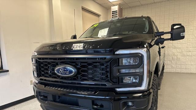 2024 Ford F-250 Super Duty Platinum