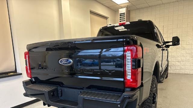 2024 Ford F-250 Super Duty Platinum