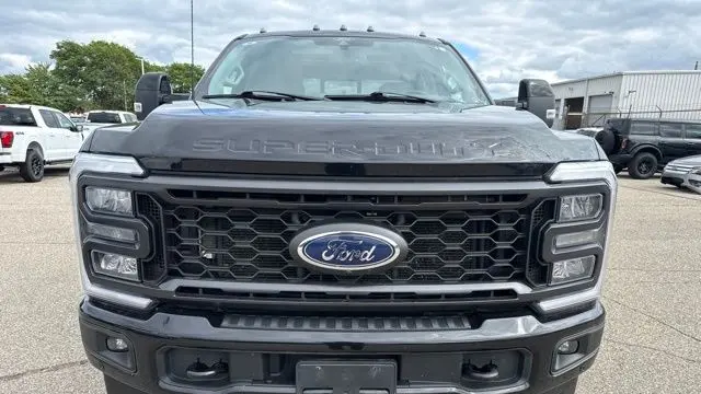 2024 Ford F-250 Super Duty Platinum